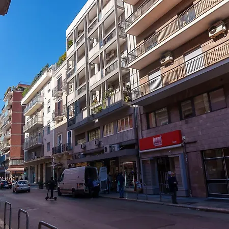 Via Prospero Petroni 9 - Stazione - 3* Bari
