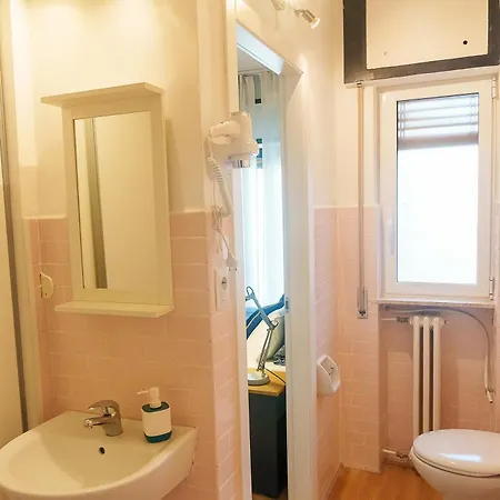 Via Prospero Petroni 9 - Stazione - Gæstehus Bari