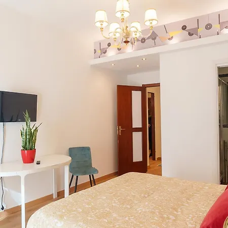 Via Prospero Petroni 9 - Stazione -