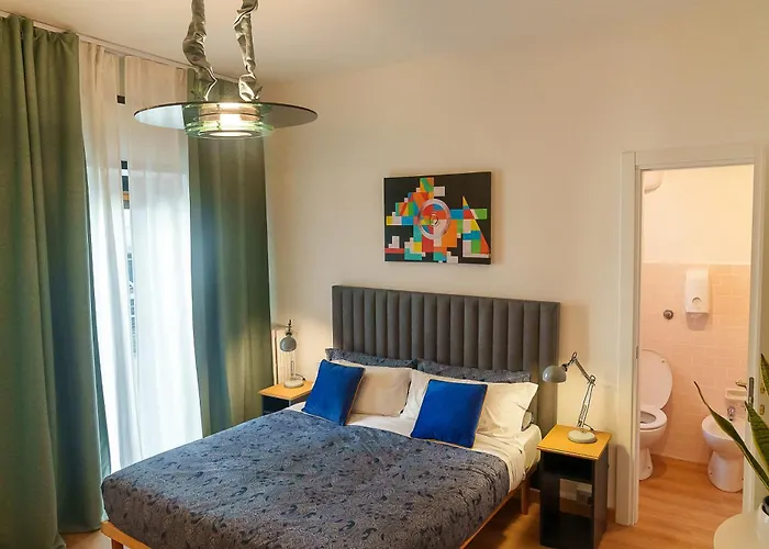 Pensión Via Prospero Petroni 9 - Stazione - 3*